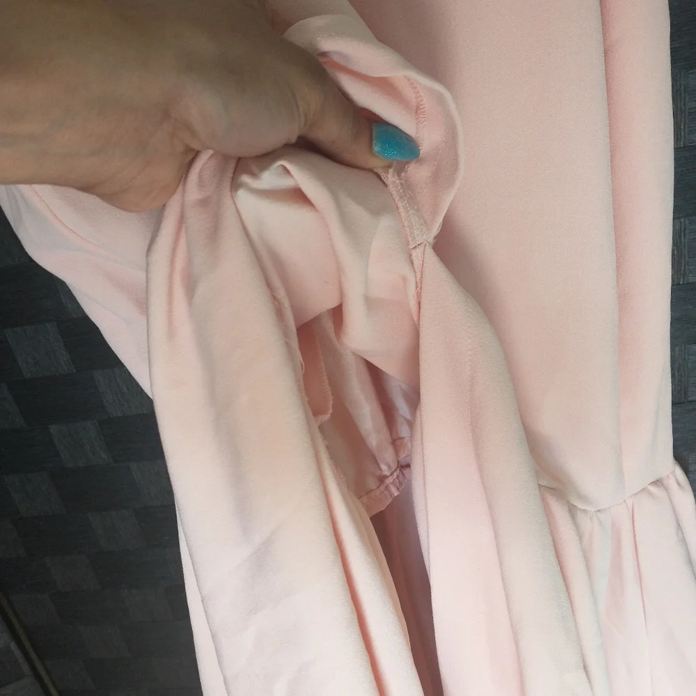 Women's long flowy fishtail blush pink dress - Picture 12 of 13